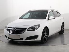 Opel Insignia - 2013