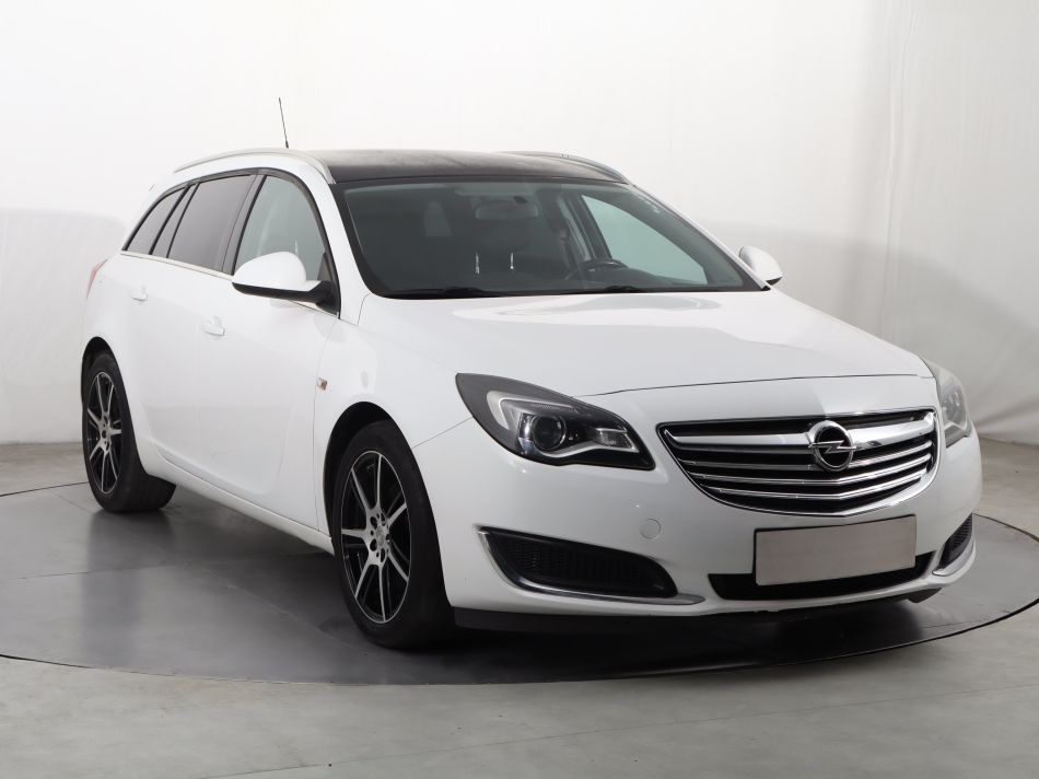 Opel Insignia - 2013