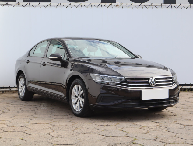 Volkswagen Passat, 2020