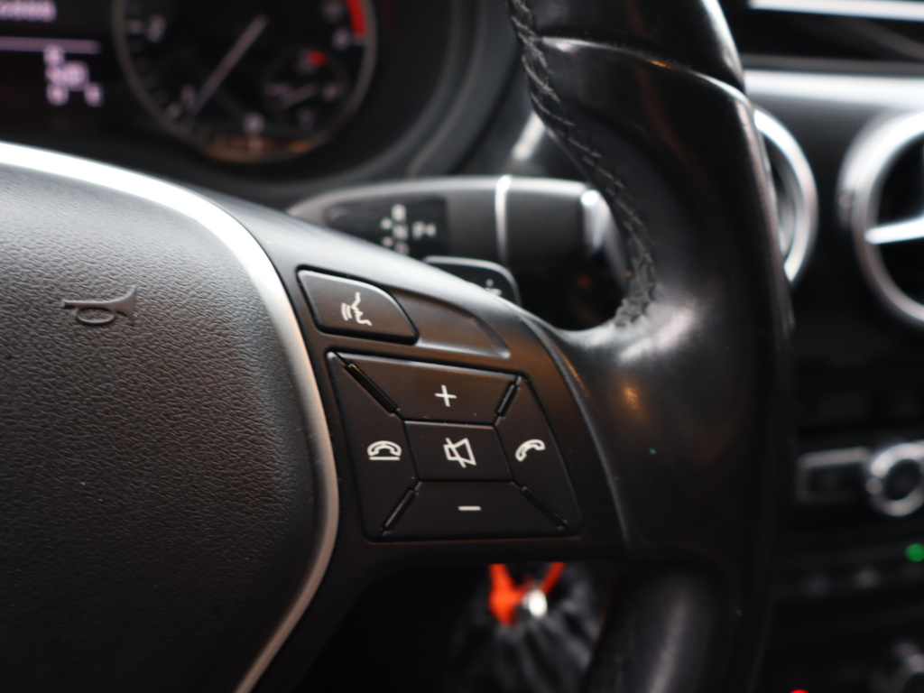 Mercedes-Benz B