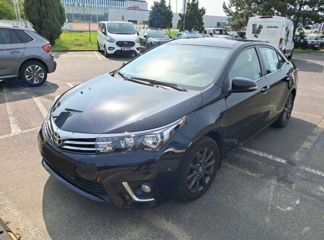 Toyota Corolla 2015