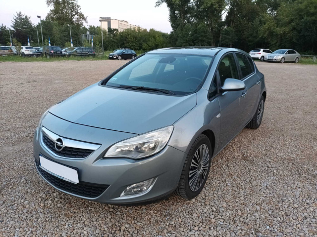 Opel Astra 2010
