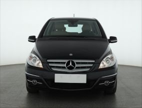 Mercedes-Benz B - 2011