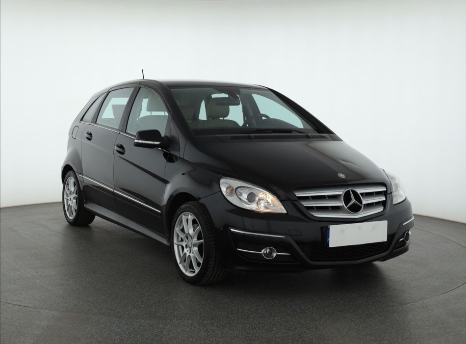 Mercedes-Benz B - 2011