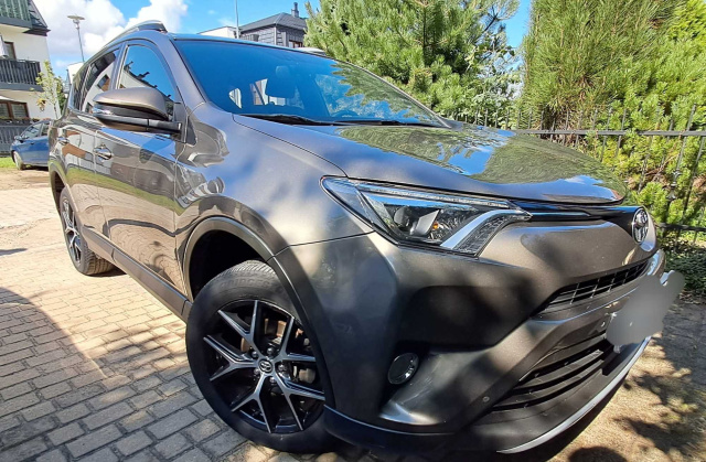 Toyota RAV4 2015