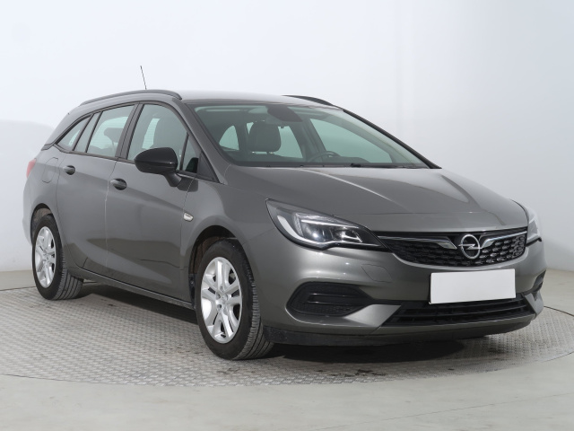 Opel Astra 2021