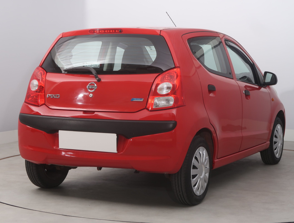 Nissan Pixo