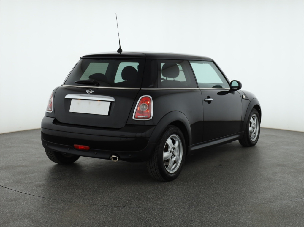 MINI 3-door
