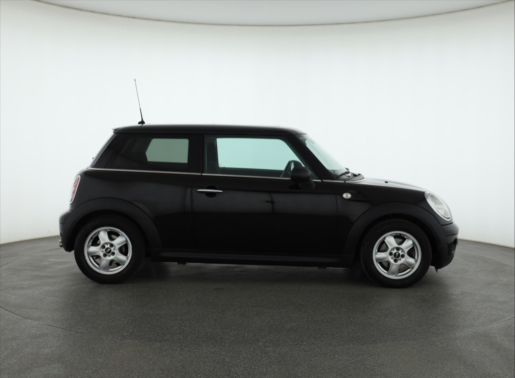 MINI 3-door