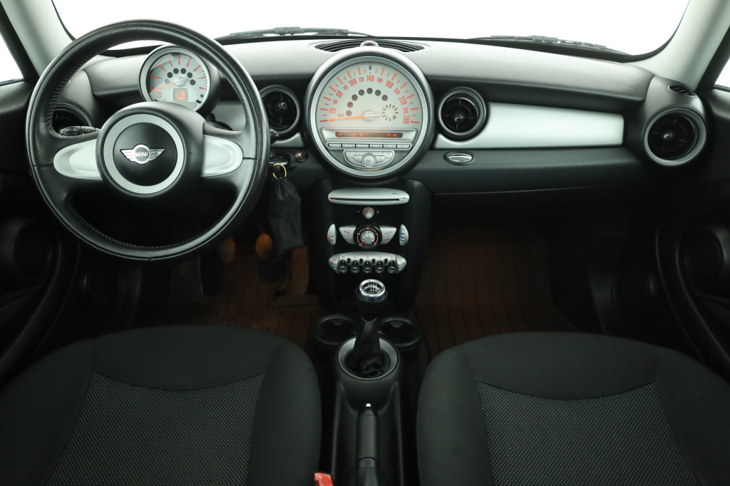 MINI 3-door