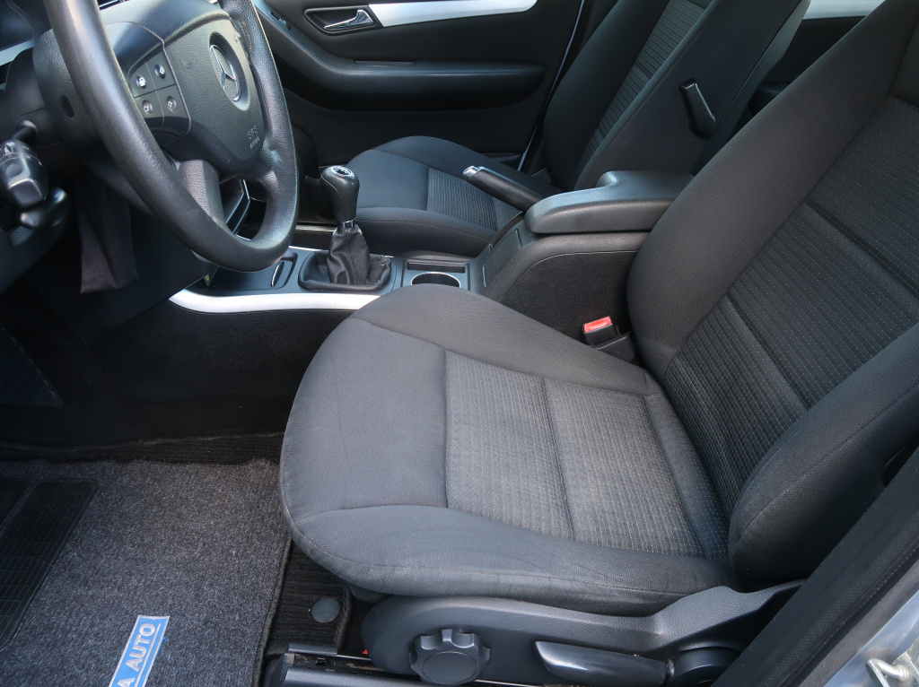 Mercedes-Benz B