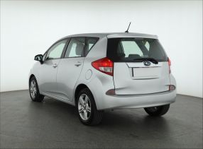 Subaru Trezia - 2012