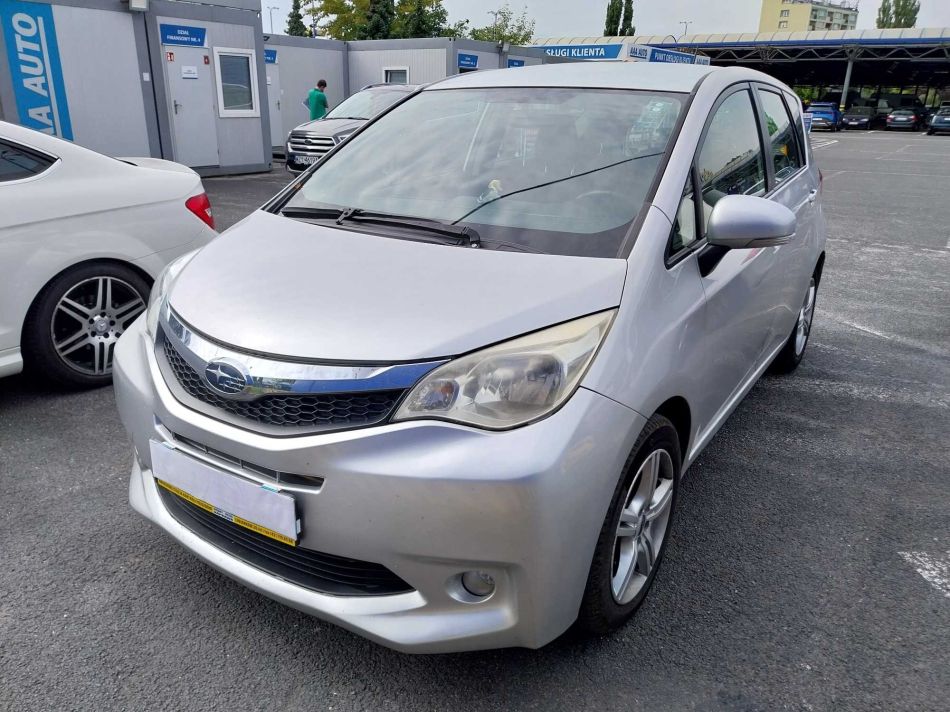 Subaru Trezia - 2012