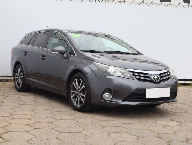 Toyota Avensis 2013