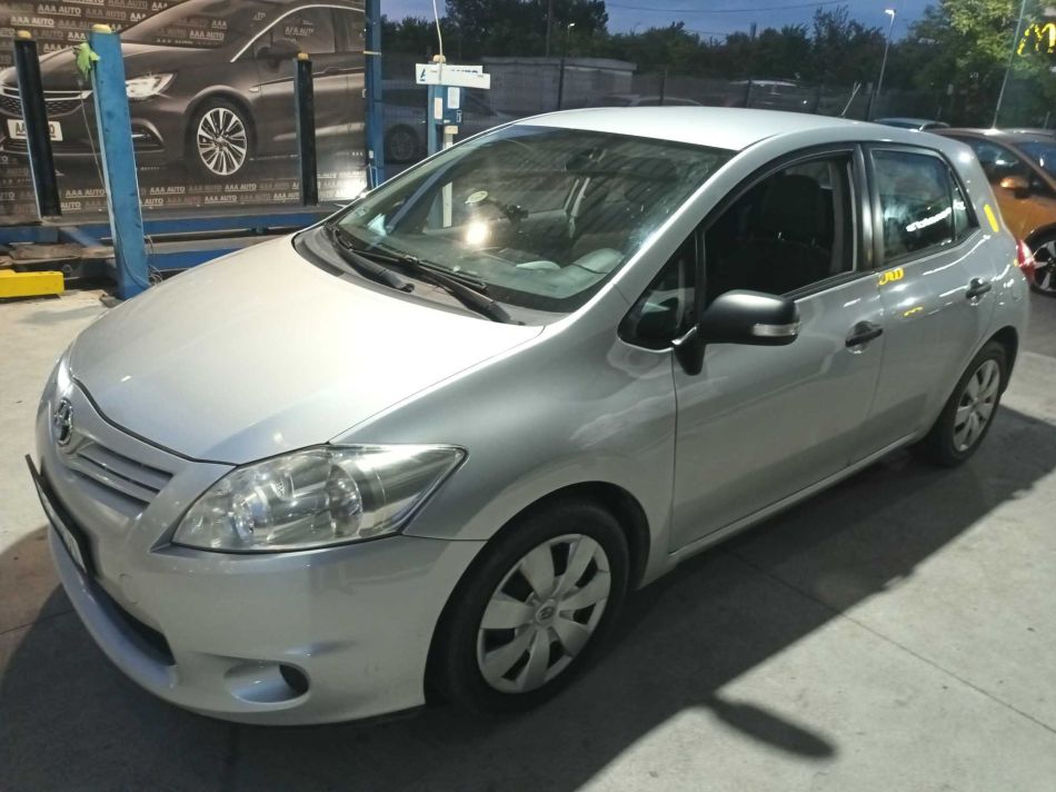 Toyota Auris - 2012