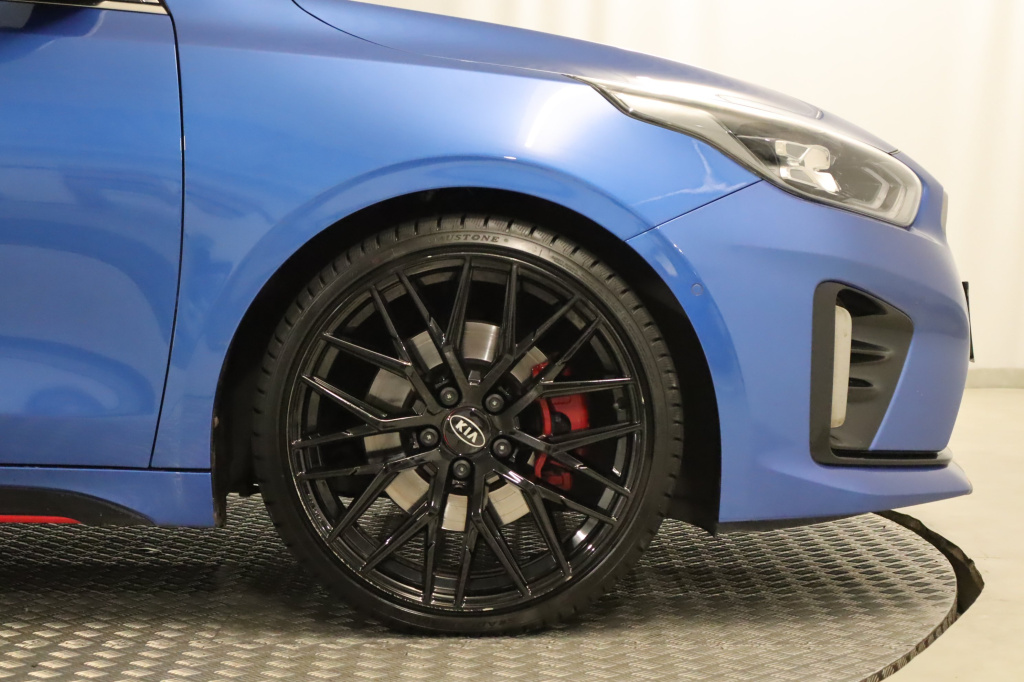 Kia ProCeed