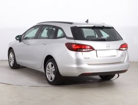 Opel Astra - 2019