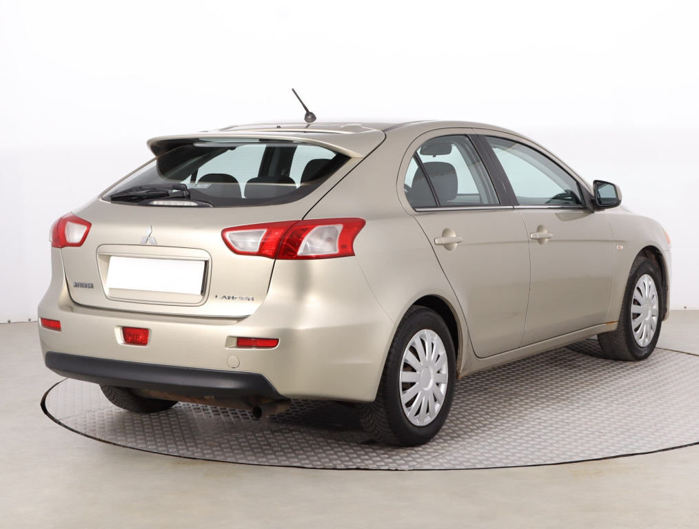 Mitsubishi Lancer