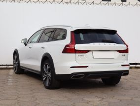 Volvo V60 Cross Country - 2021