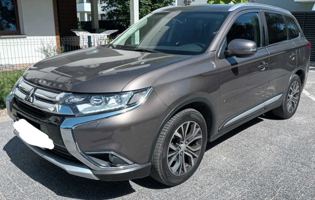 Mitsubishi Outlander 2016