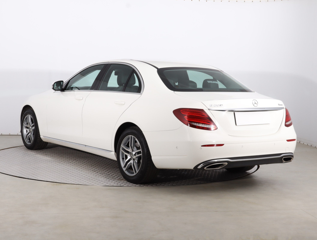 Mercedes-Benz E