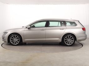 Volkswagen Passat - 2016