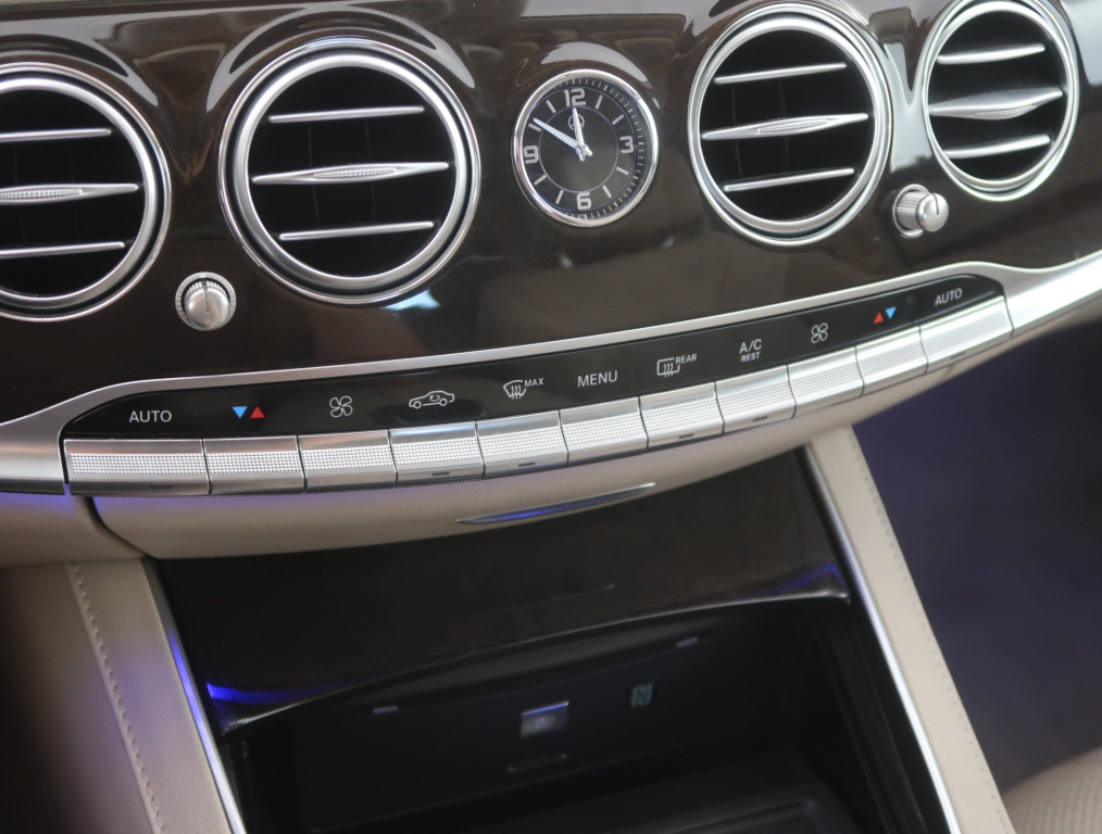Mercedes-Benz S