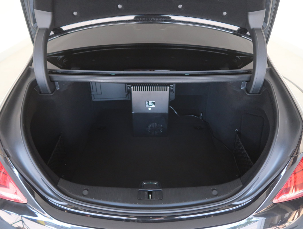 Mercedes-Benz S