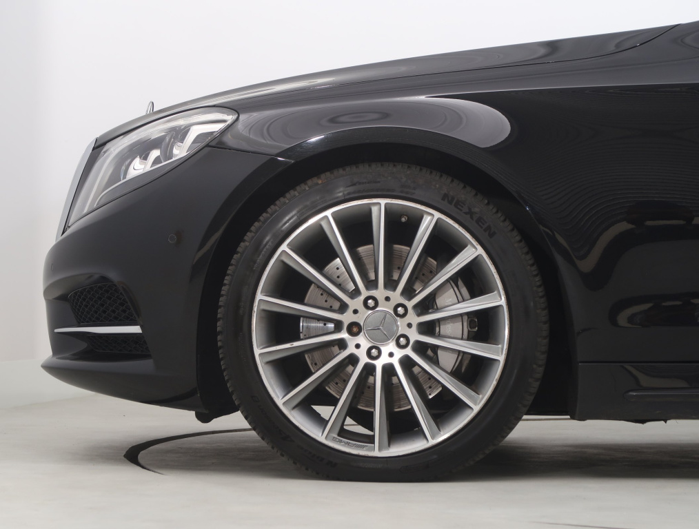 Mercedes-Benz S