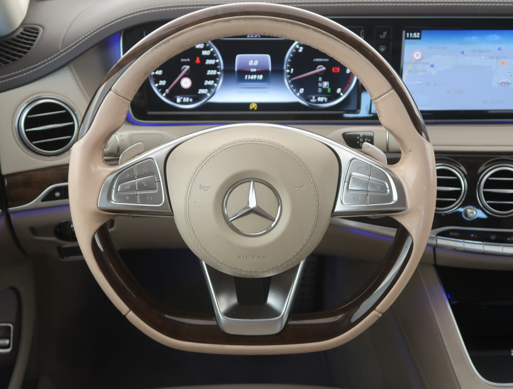 Mercedes-Benz S