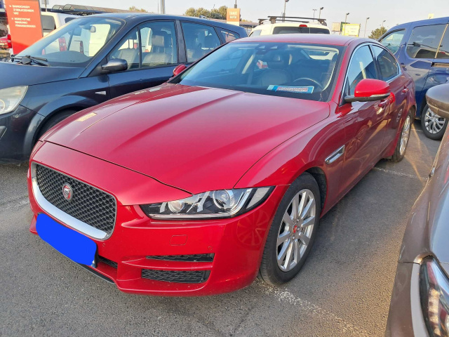 Jaguar XE 2017