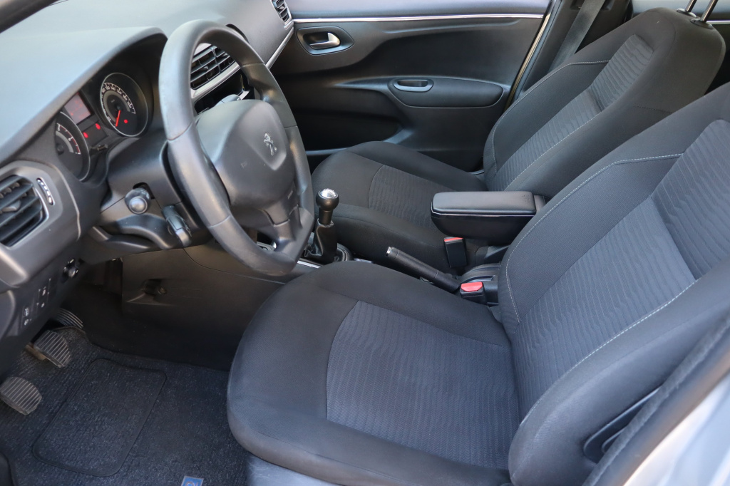 Peugeot 301