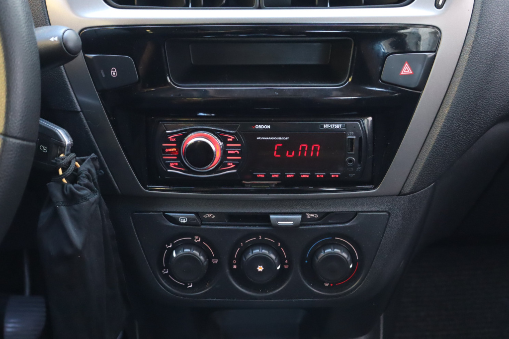 Peugeot 301