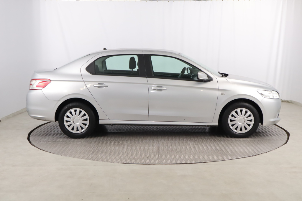 Peugeot 301