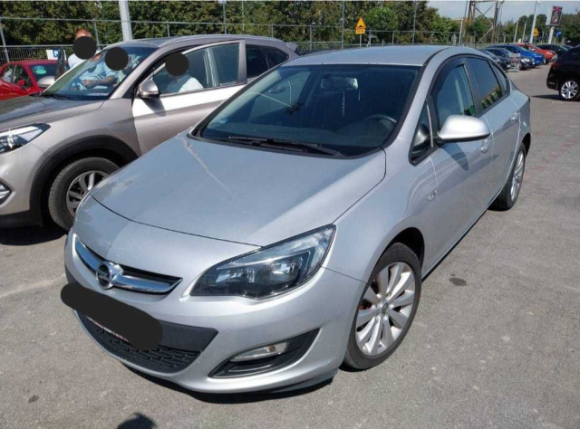 Opel Astra 2015