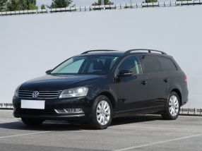 Volkswagen Passat - 2010