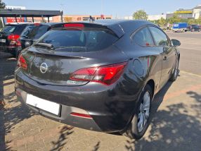 Opel Astra - 2015