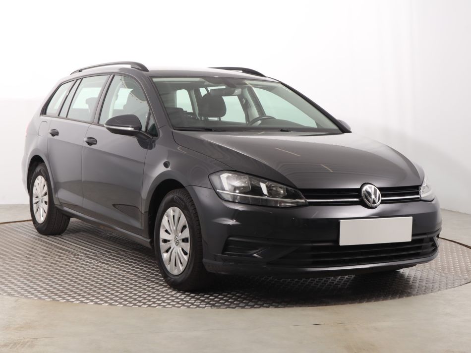Volkswagen Golf - 2020
