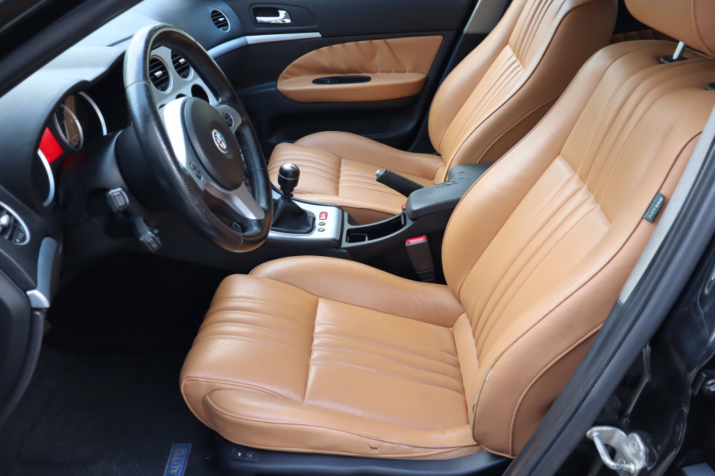 Alfa Romeo 159