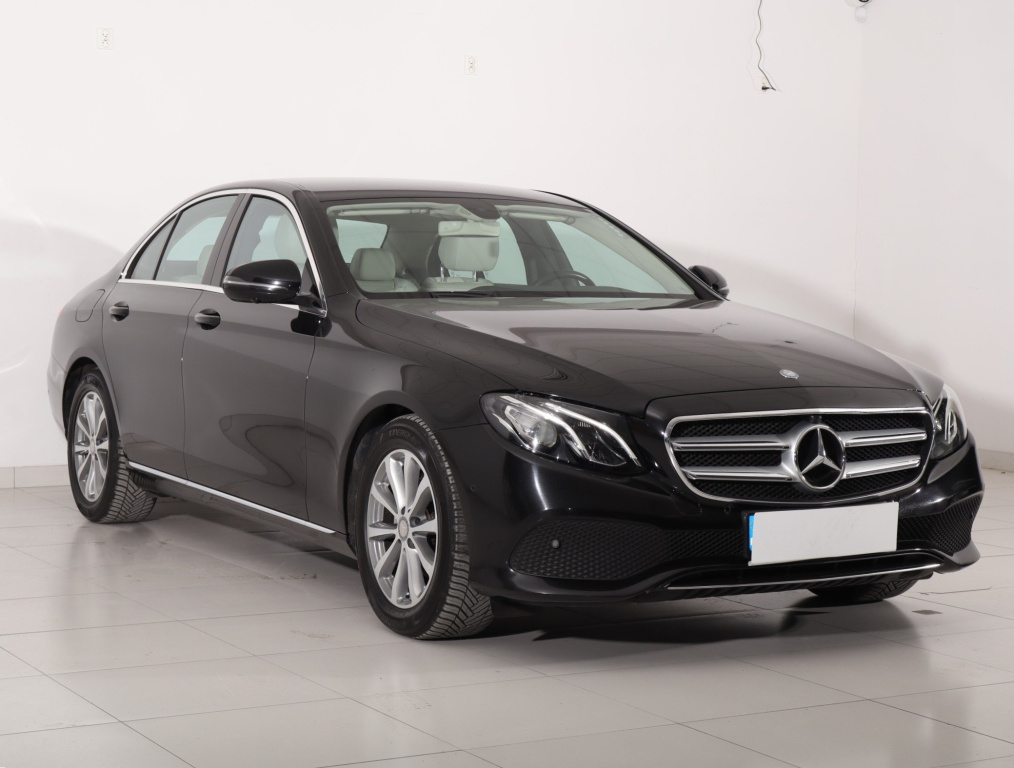Mercedes-Benz E