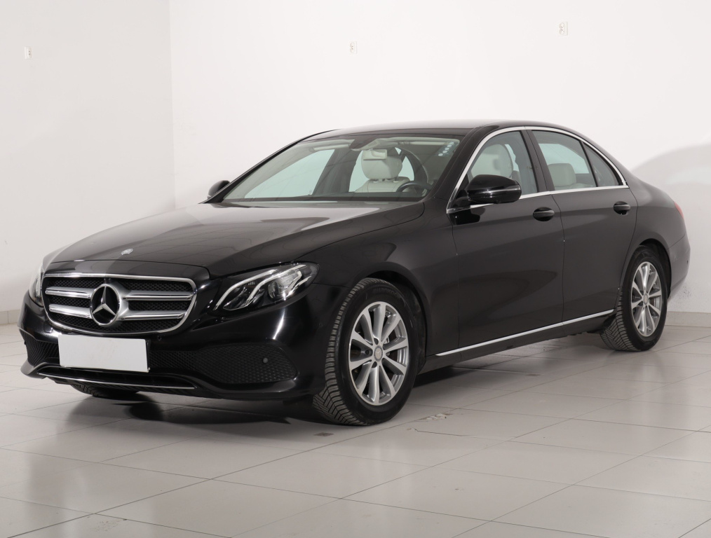 Mercedes-Benz E