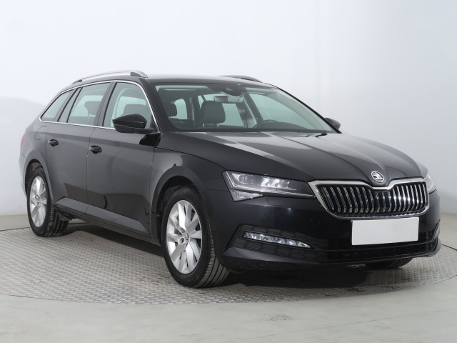 Skoda Superb 2022
