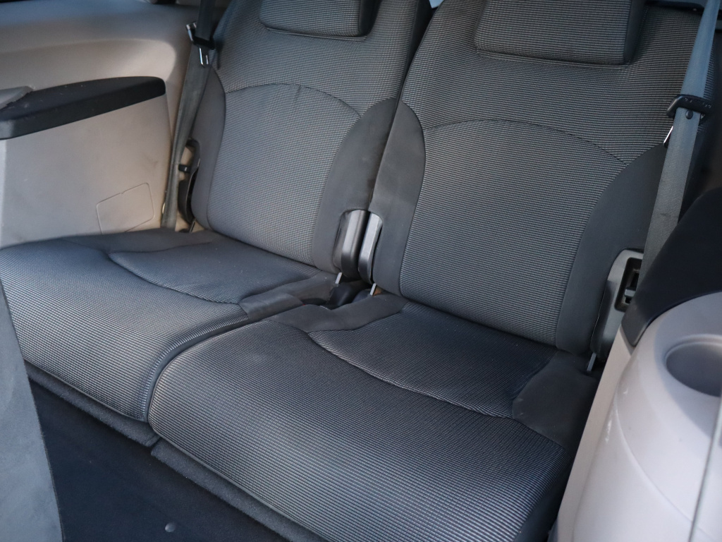 Mitsubishi Grandis