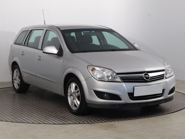 Opel Astra 2010