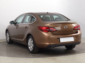 Opel Astra - 2016