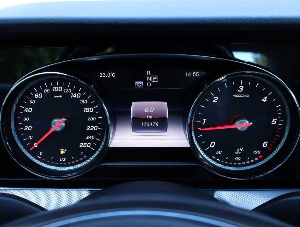 Mercedes-Benz E