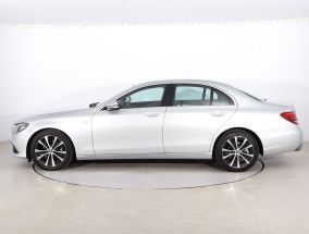 Mercedes-Benz E - 2016