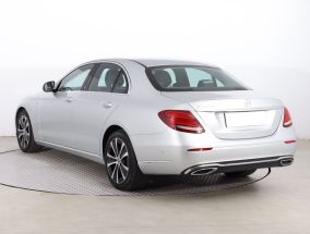 Mercedes-Benz E - 2016