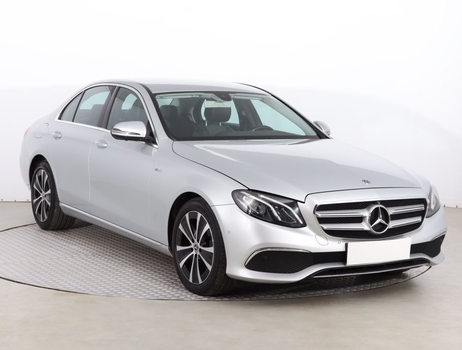 Mercedes-Benz E - 2016