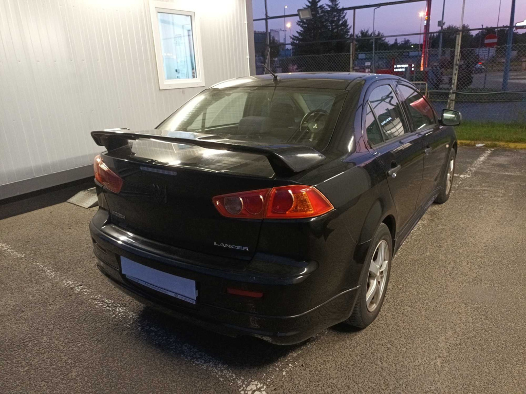Mitsubishi Lancer
